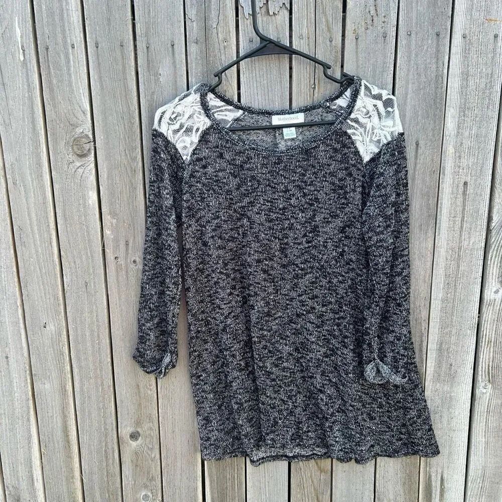 Motherhood Maternity lightweight sweater long sleeve size small